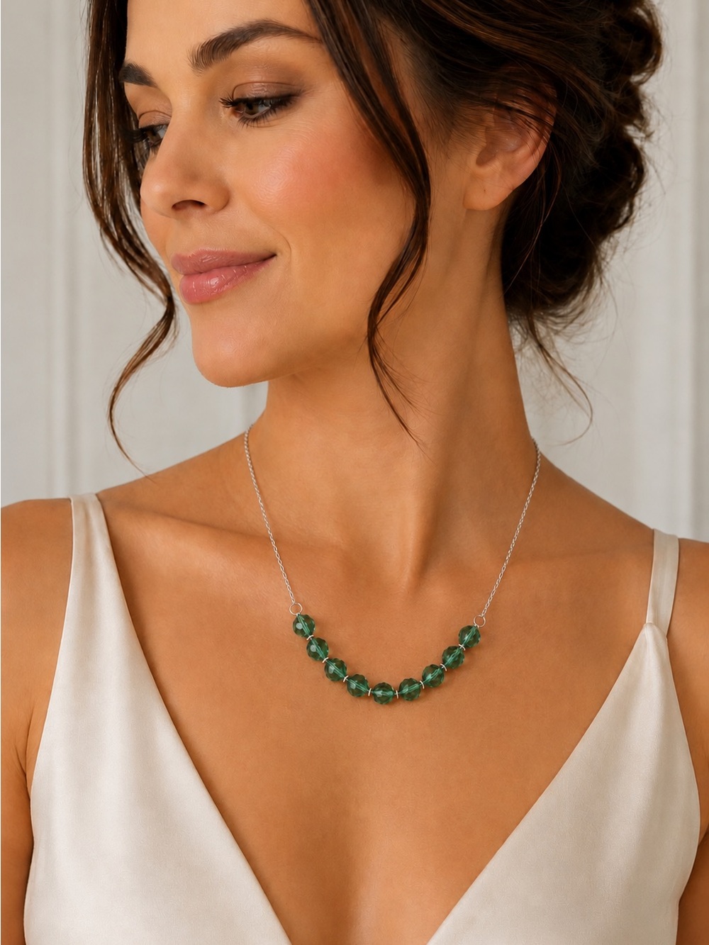Handmade Swarovski Erinite Green Crystal Silver Tone Necklace